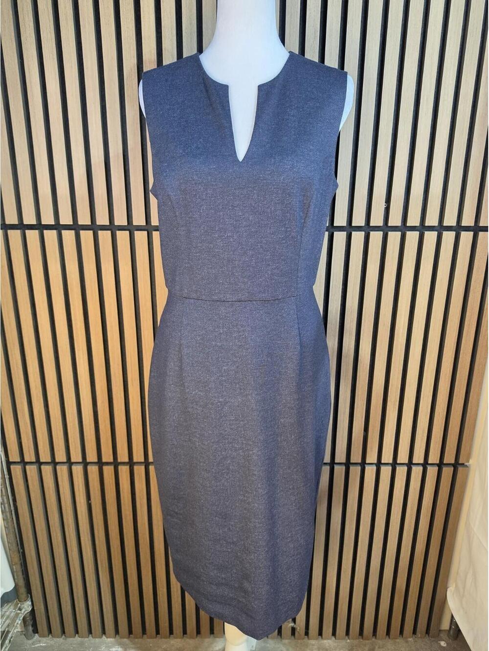 Brooks Brothers Blue Knit Sheath Dress 8 Sleeveless V-Neck Lined Zip Knee
